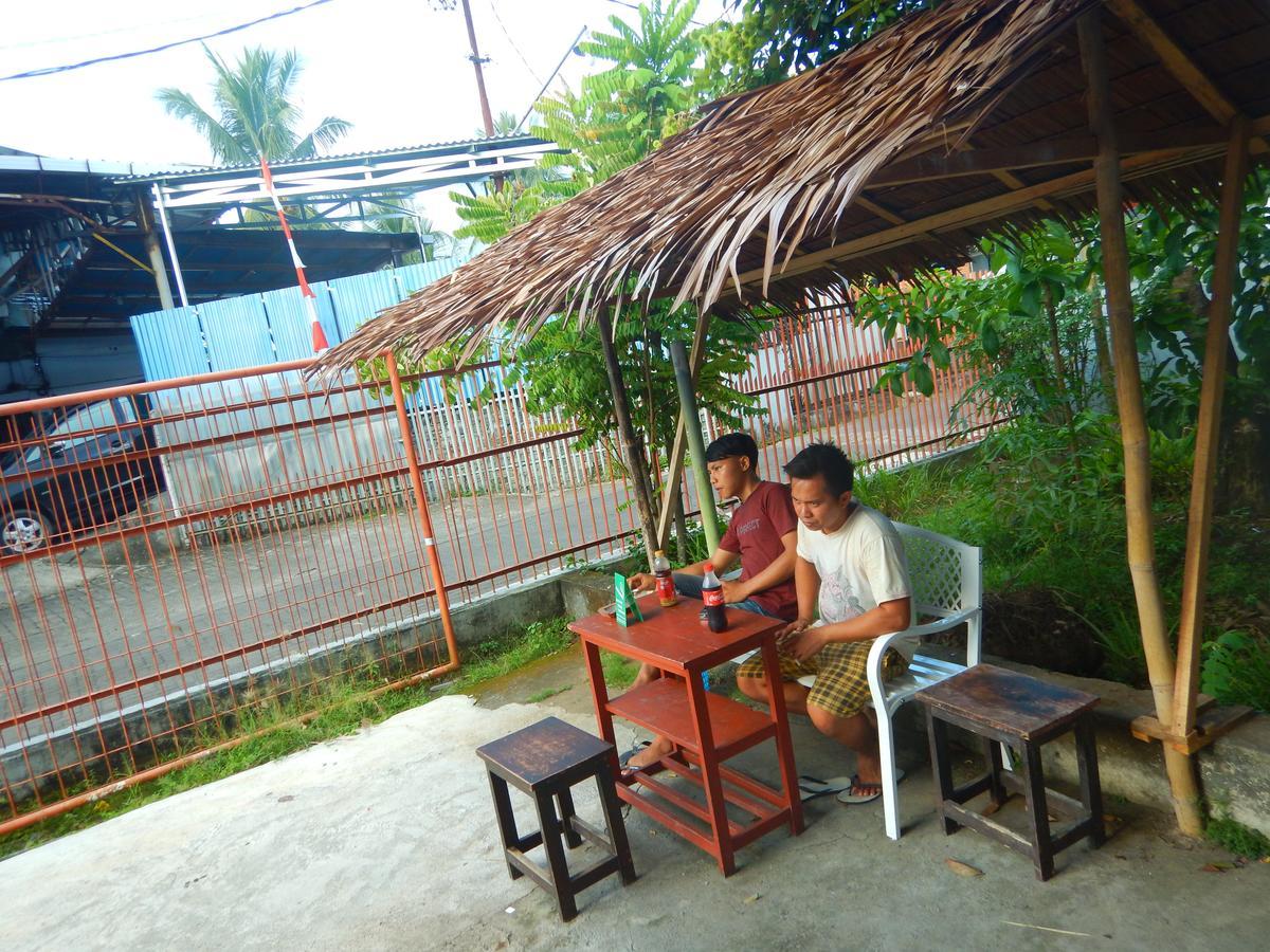 Rumah Singgah มานาโด ภายนอก รูปภาพ