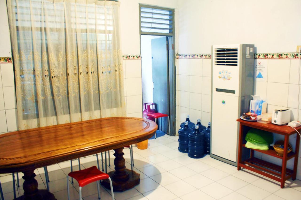 Rumah Singgah มานาโด ภายนอก รูปภาพ